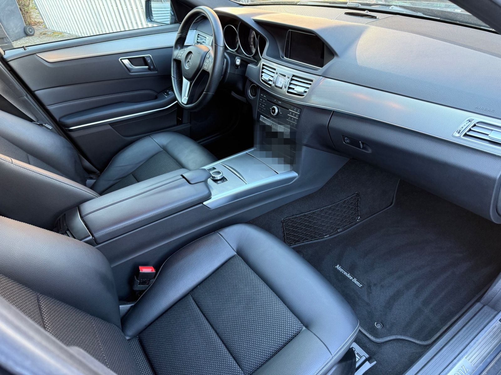 Mercedes-Benz E 200 Bluetec T-Modell PDC/AHK/TEMPOMAT/LED foto 19