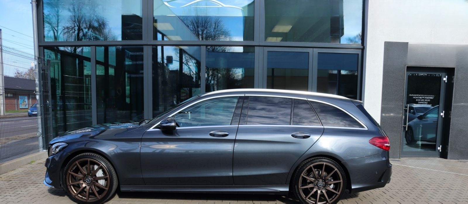 Mercedes-Benz C 250d T-Modell 4Matic AMG Pano HuD Leder foto 4