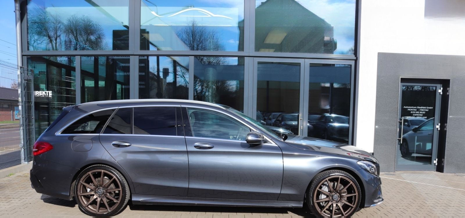Mercedes-Benz C 250d T-Modell 4Matic AMG Pano HuD Leder foto 10