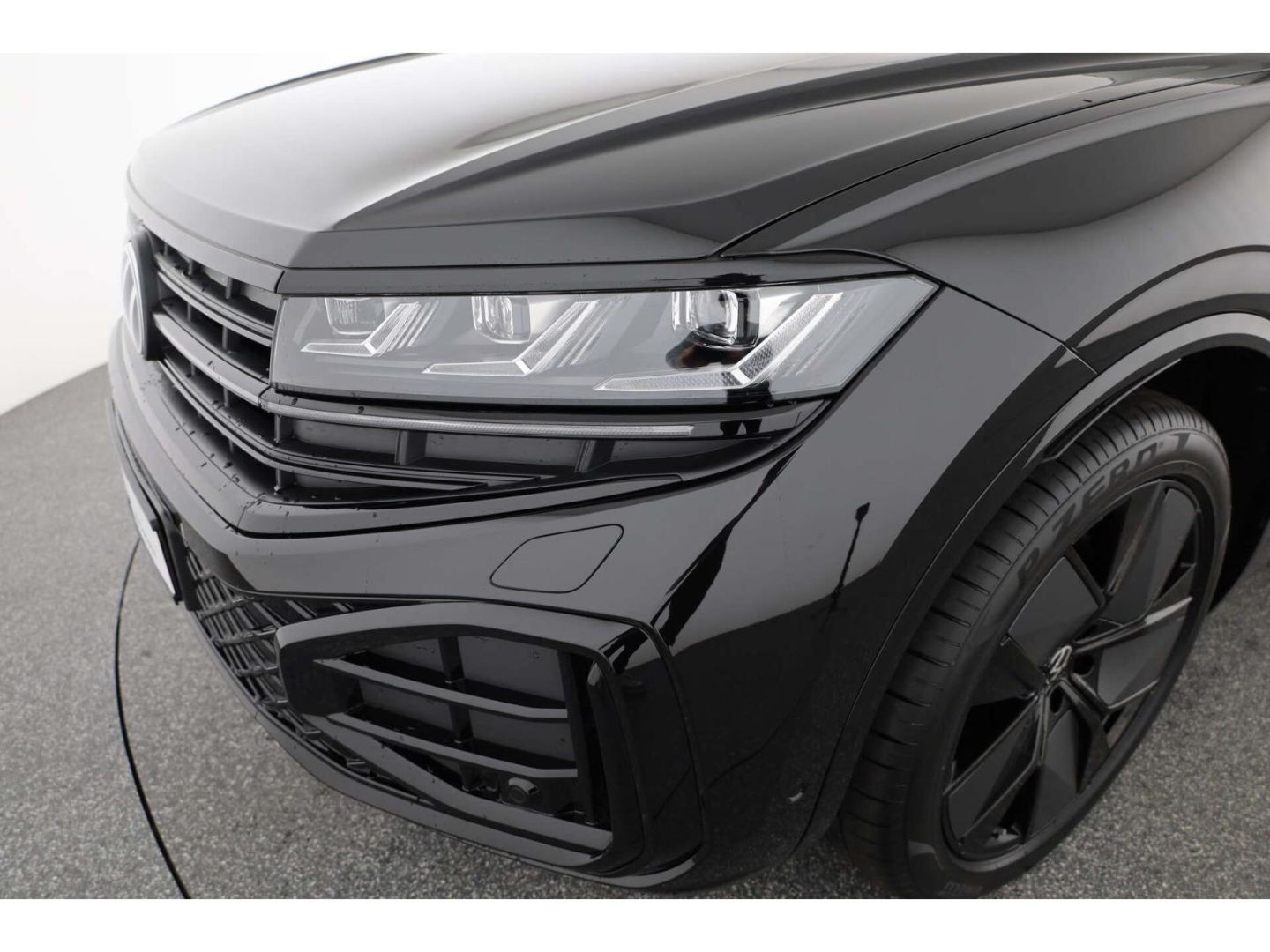 Volkswagen Touareg 3.0 TDI 4Mo. R-Line BlackStyle/Luft/PANO foto 7