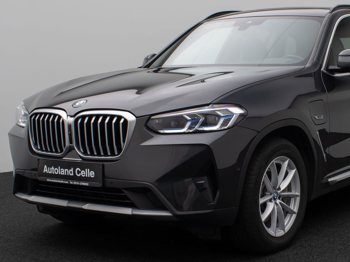 BMW X3 xD30e Panorama Laser 360°HUD DAB HiFi Sport foto 17
