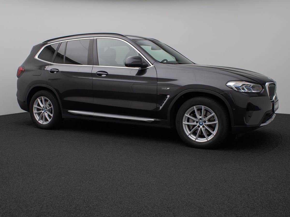BMW X3 xD30e Panorama Laser 360°HUD DAB HiFi Sport foto 4