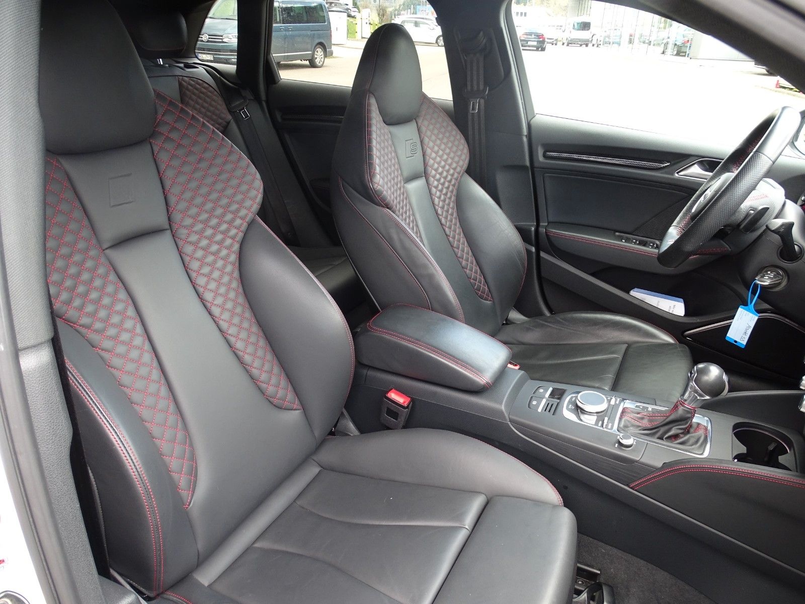 Audi S3 Sportback 2.0 TFSI quattro foto 8