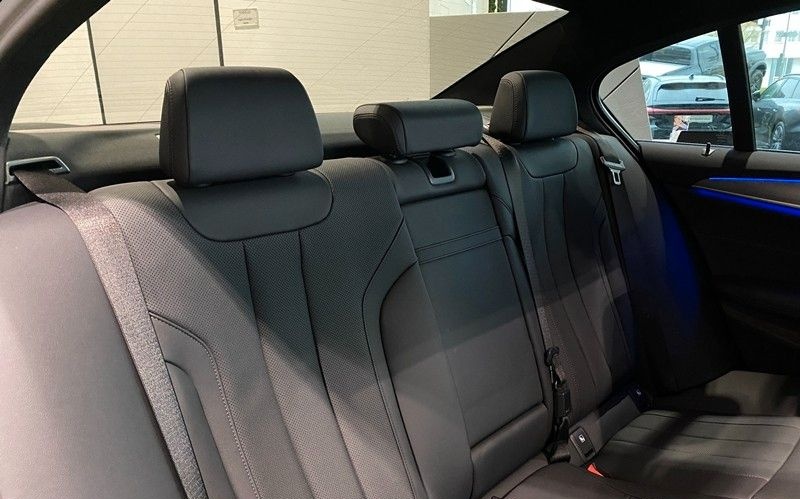 BMW 520d Lim. xDr M-Sport Shadow Laser Kam eGSD HUD foto 24