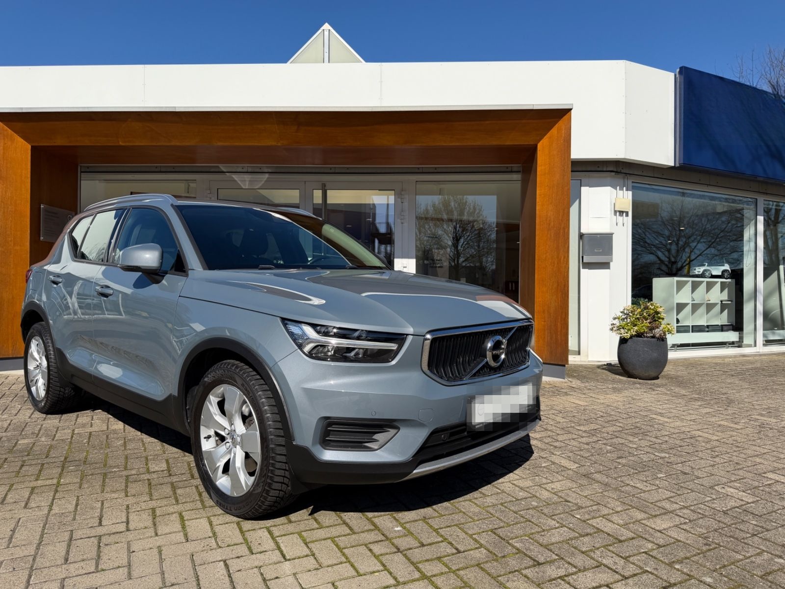 Volvo XC40 D4 AWD Momentum Pro #volvo #madebymerten foto 2
