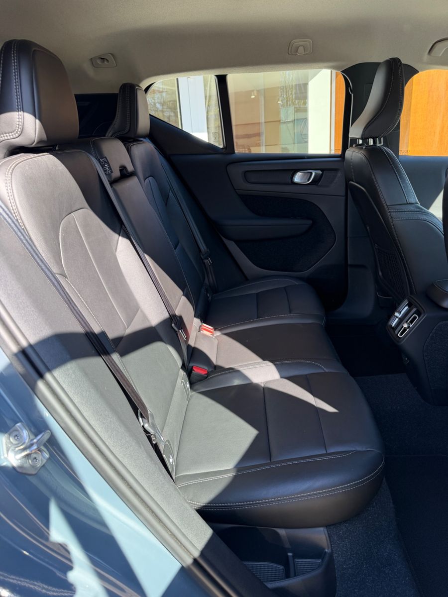 Volvo XC40 D4 AWD Momentum Pro #volvo #madebymerten foto 11