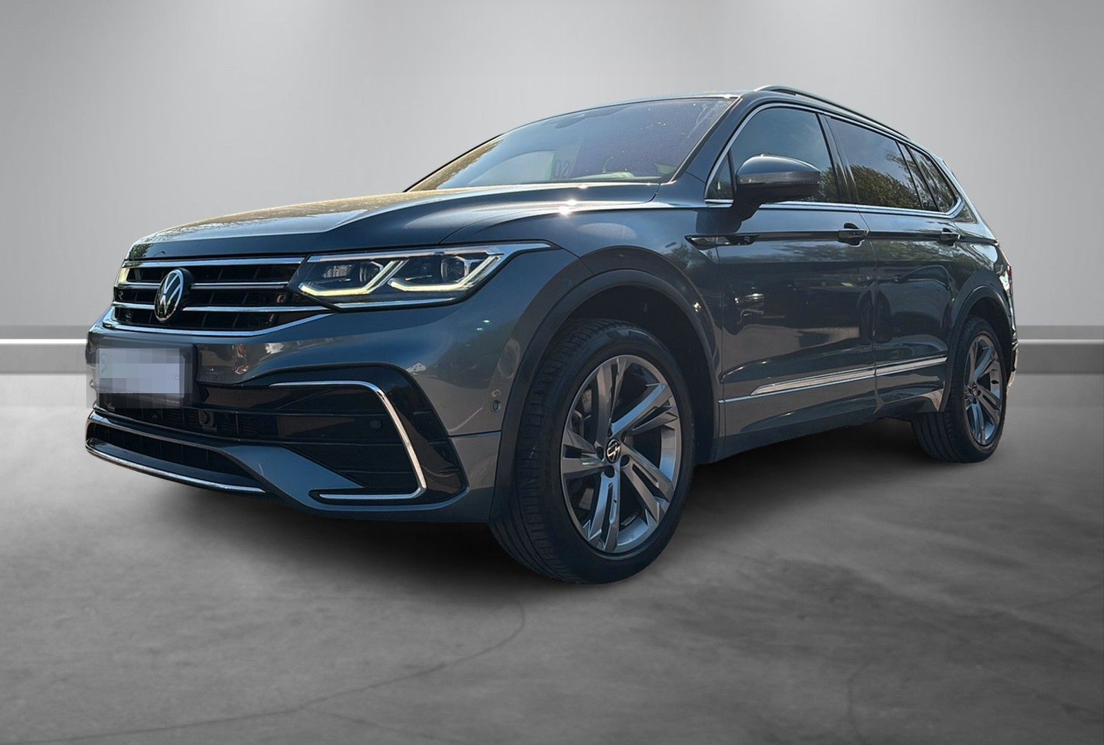Volkswagen Tiguan R-Line | ACC | 7-Sitzer | Pano | Allrad