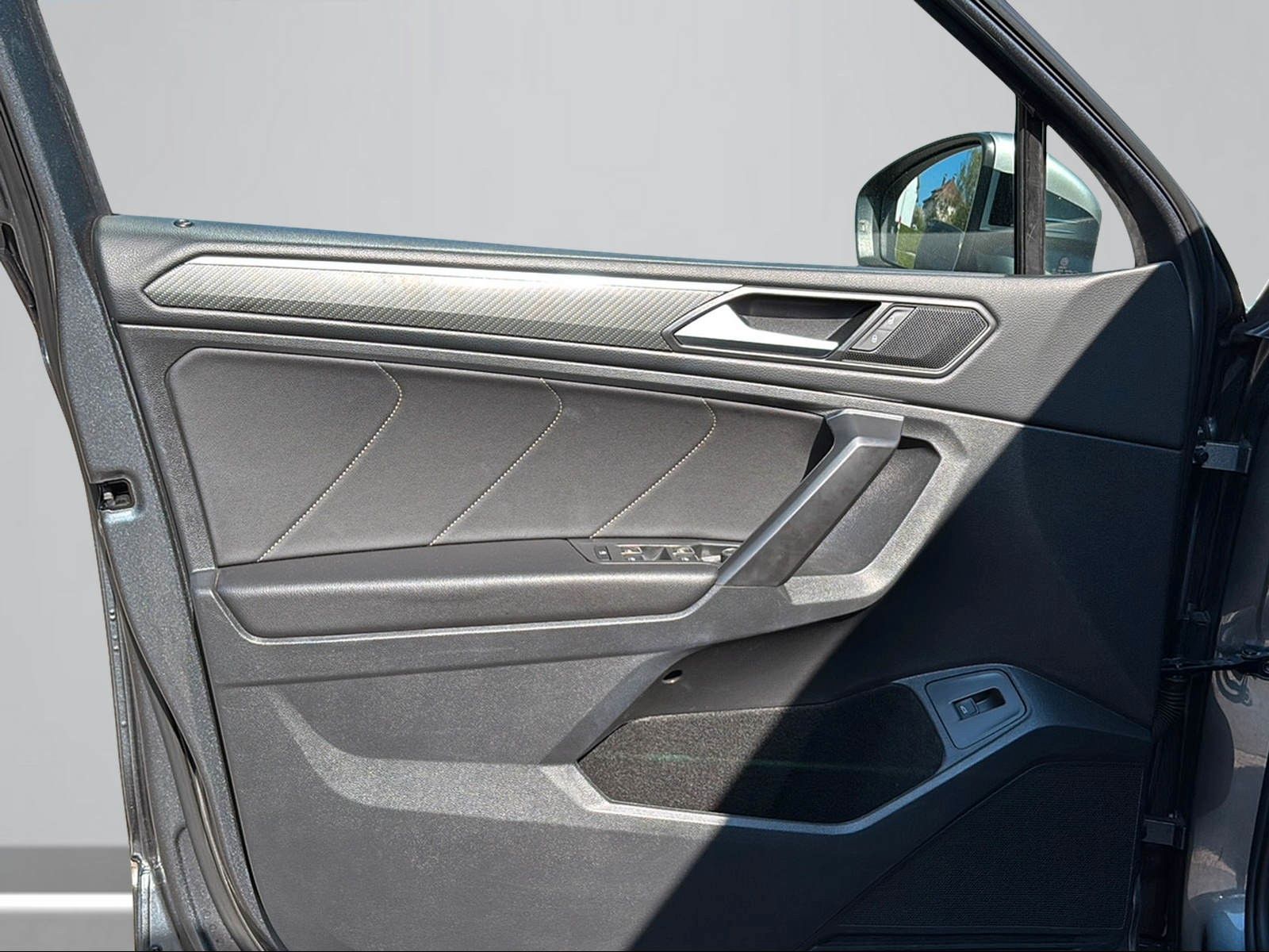 Volkswagen Tiguan R-Line | ACC | 7-Sitzer | Pano | Allrad foto 18