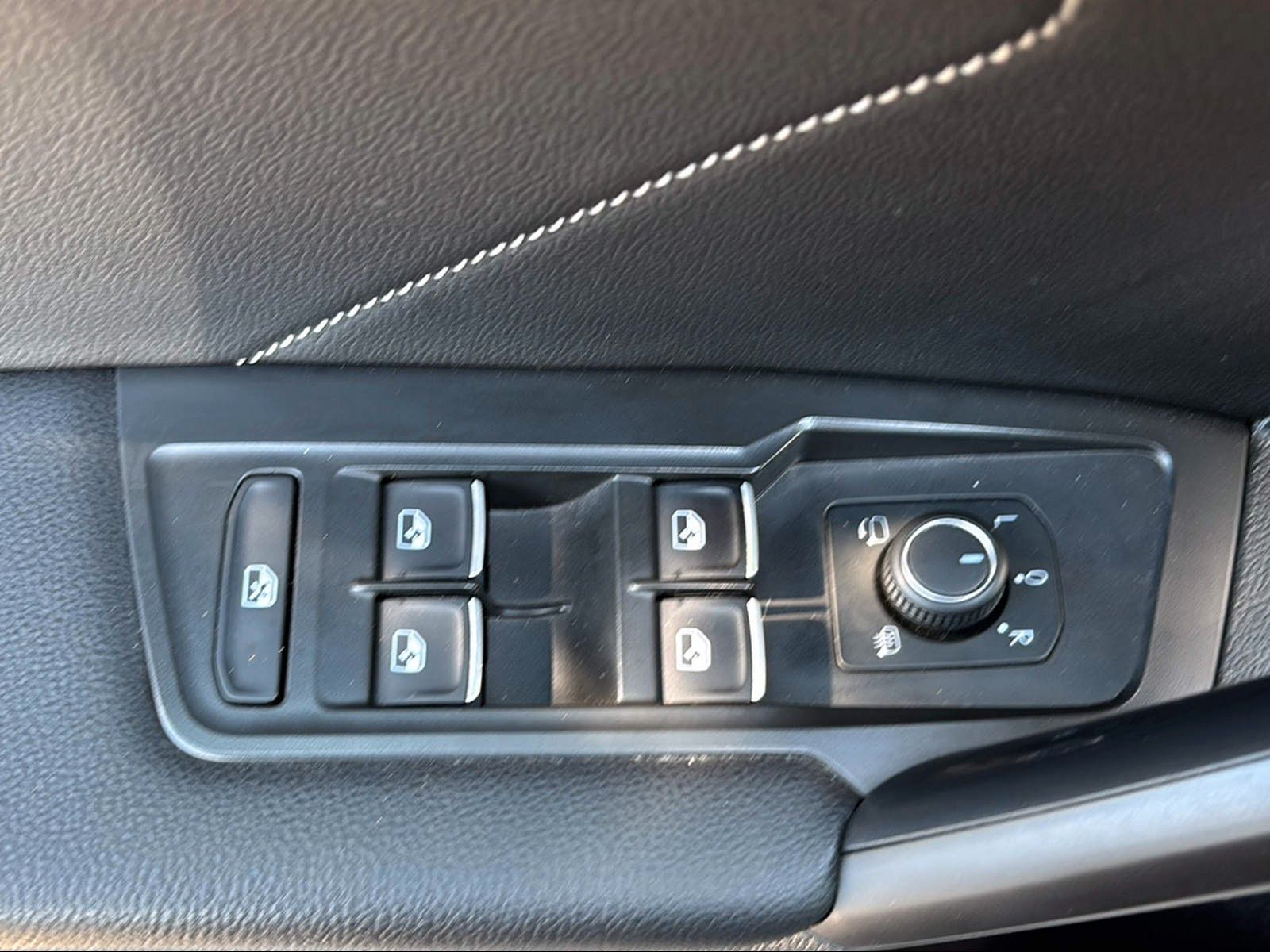 Volkswagen Tiguan R-Line | ACC | 7-Sitzer | Pano | Allrad foto 20