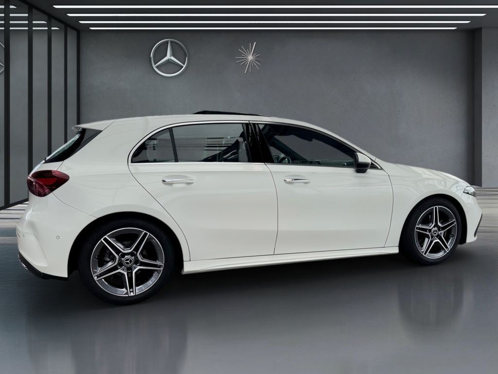 Mercedes-Benz A 200 d AMG, Pano-D, Kamera, Winter-P, CarPlay foto 4