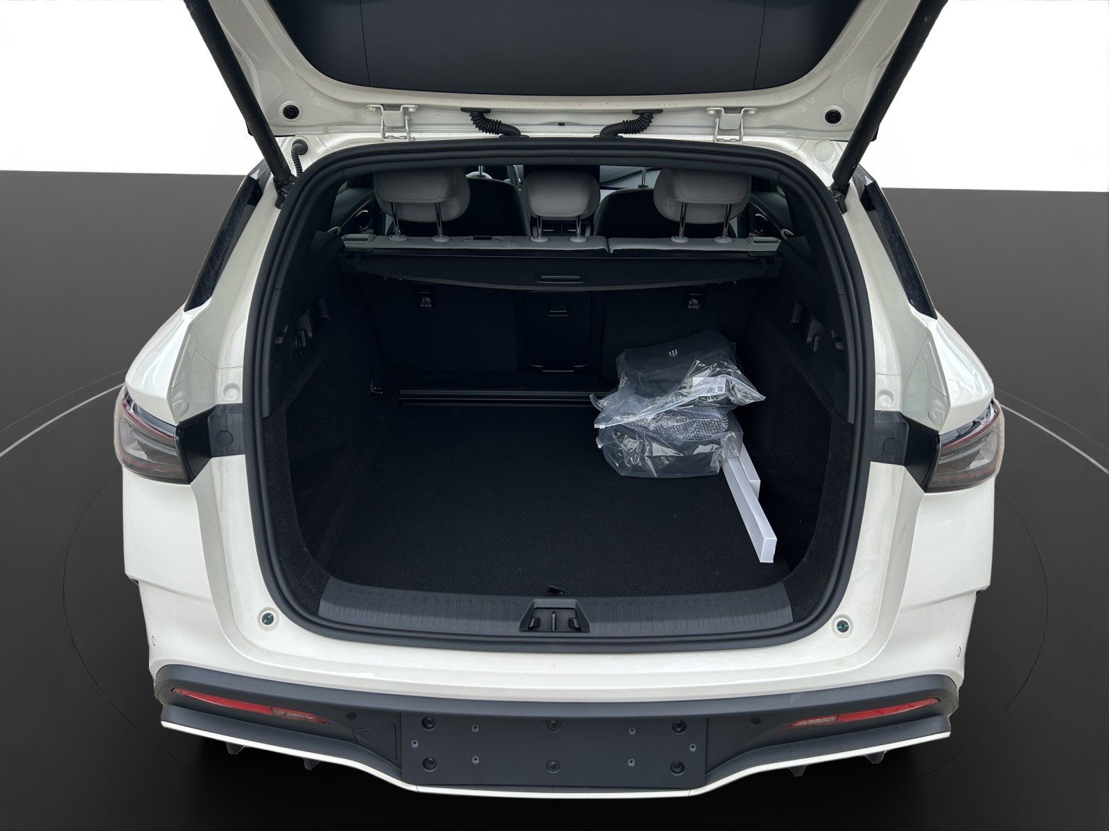 BYD Seal 6 Touring 1.5 PHEV DM-i Comfort HUD LED 360 foto 12