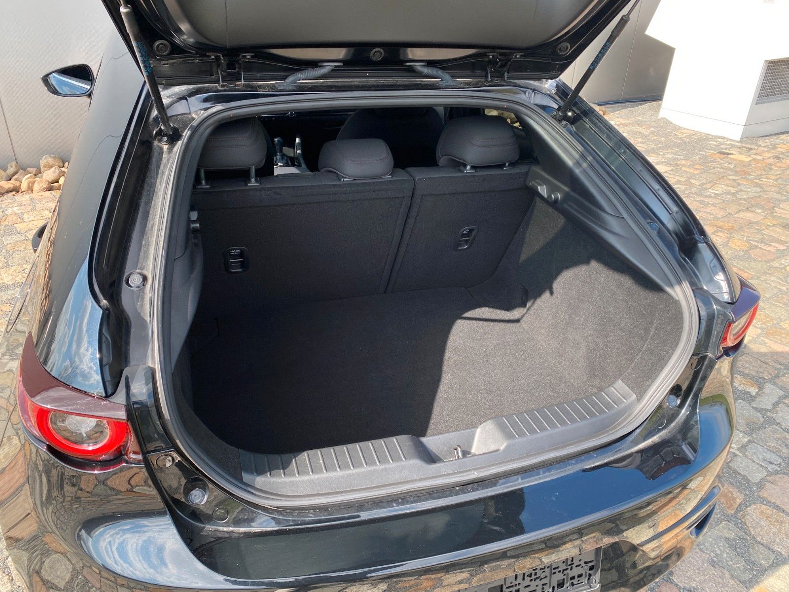 Mazda 3 LIMO HOMURA LED ALLWETTER SCHECKHEFT CARPLAY foto 16