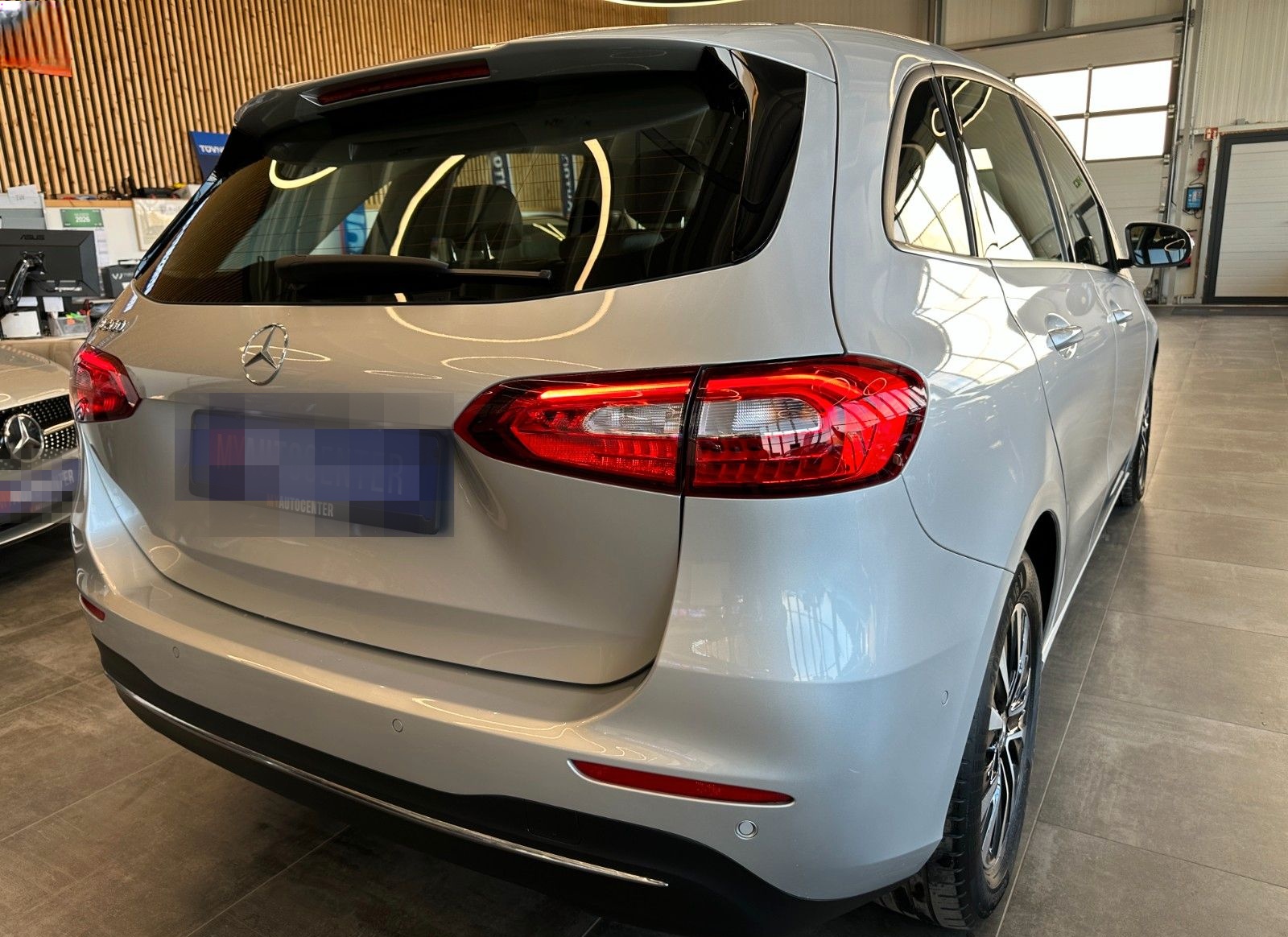 Mercedes-Benz B 200 *Kamera*PDC*Leder*Keyless*Navi* foto 2