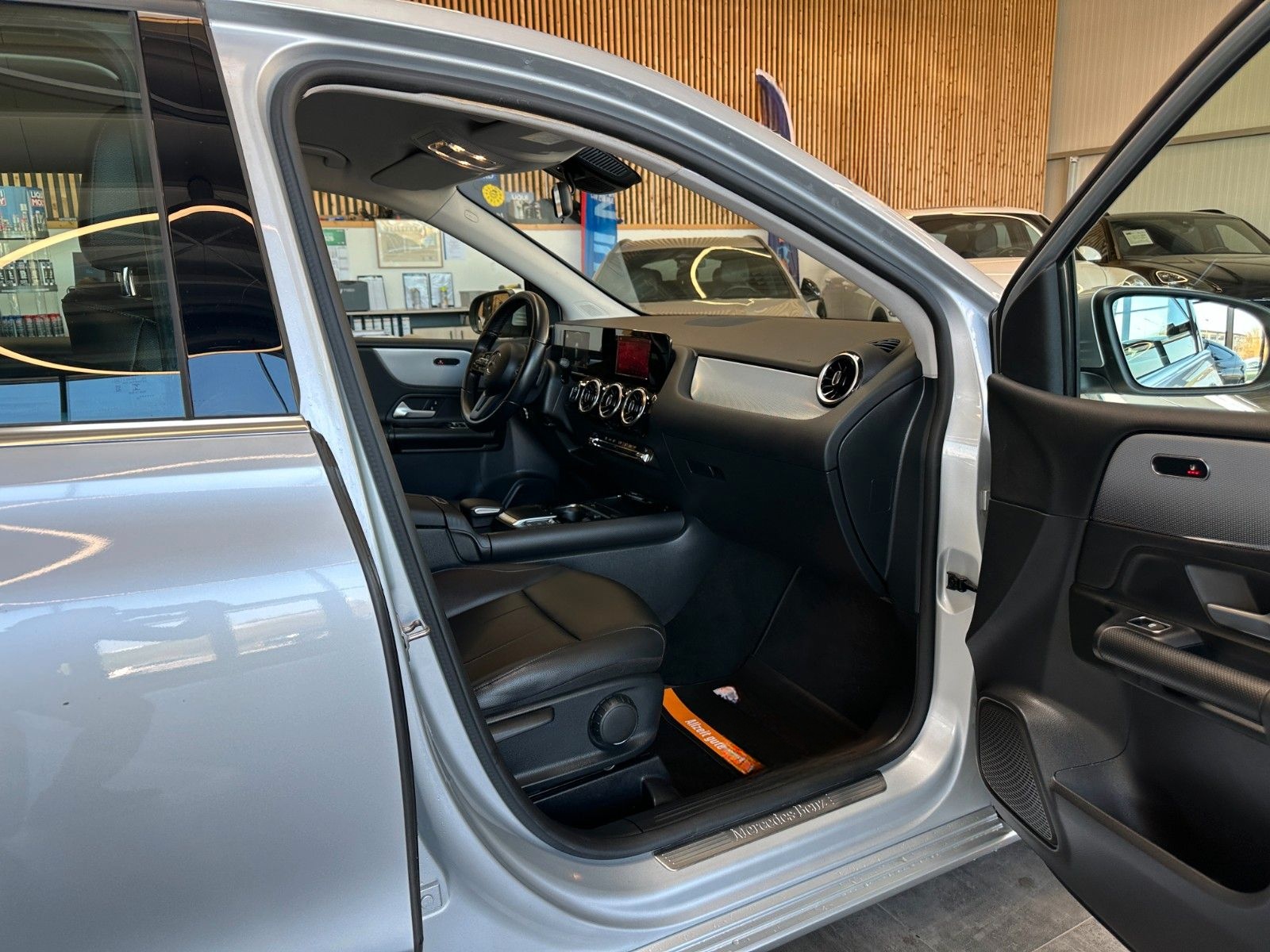 Mercedes-Benz B 200 *Kamera*PDC*Leder*Keyless*Navi* foto 21