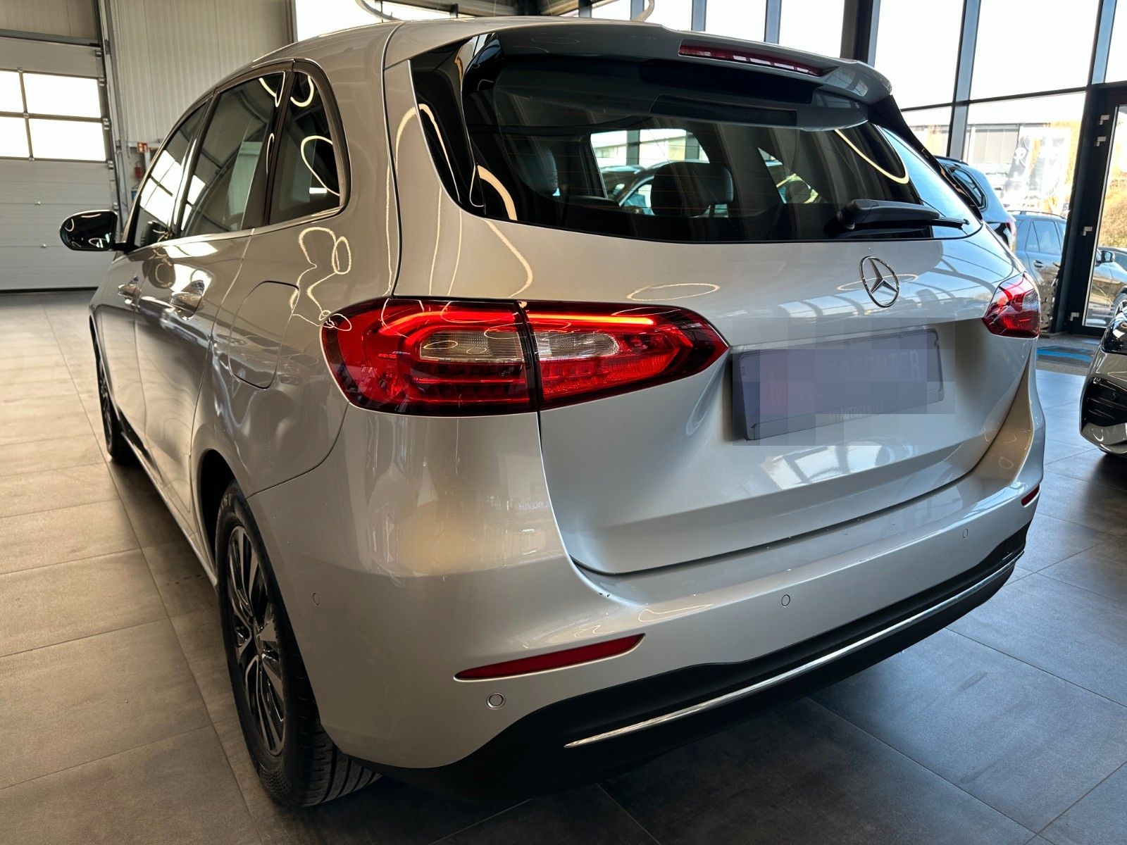 Mercedes-Benz B 200 *Kamera*PDC*Leder*Keyless*Navi* foto 5