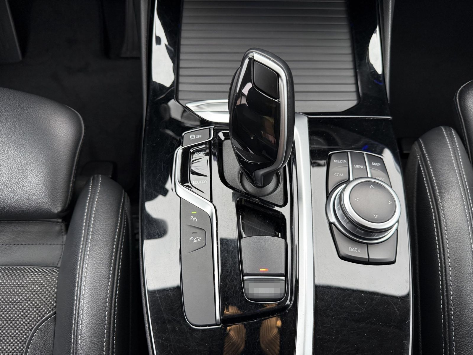 BMW X3 xDrive30d xLine Navi AHK HiFi Shz PDC Teilled foto 14