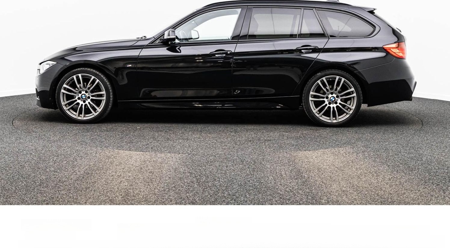 BMW 320i TOURING xDRIVE SHADOW/HuD/AHK/PANO/KAMERA foto 12