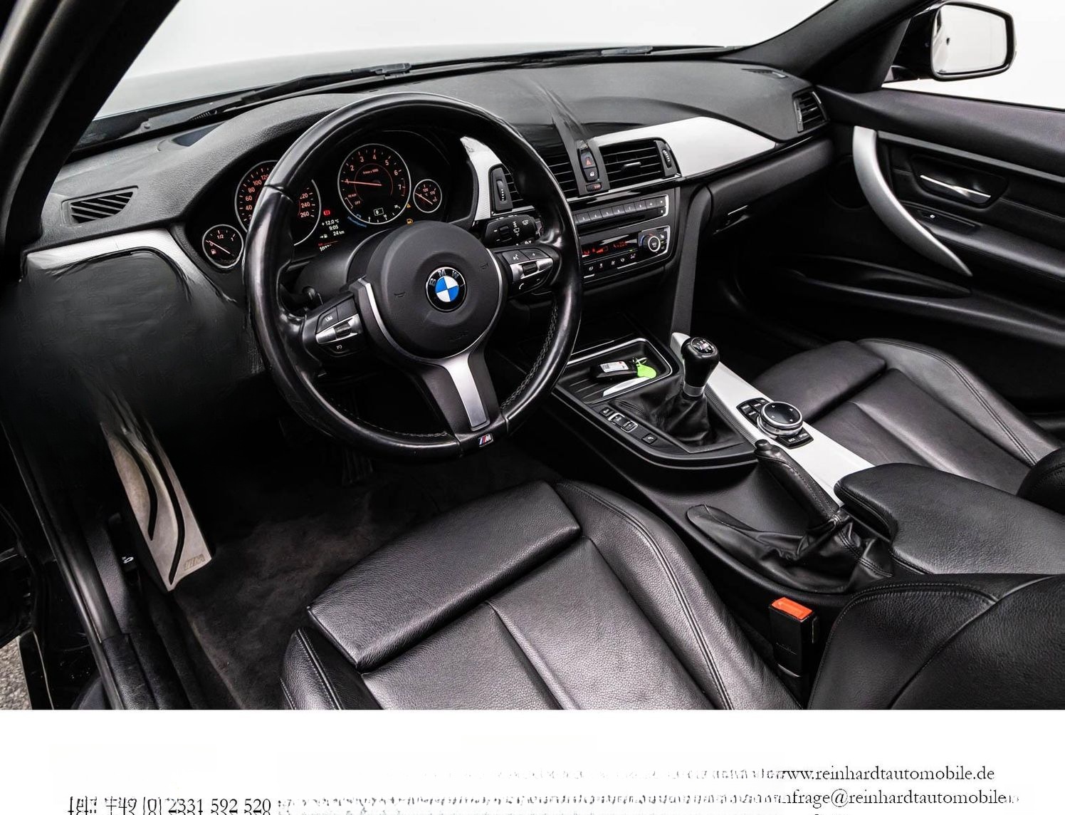 BMW 320i TOURING xDRIVE SHADOW/HuD/AHK/PANO/KAMERA foto 16