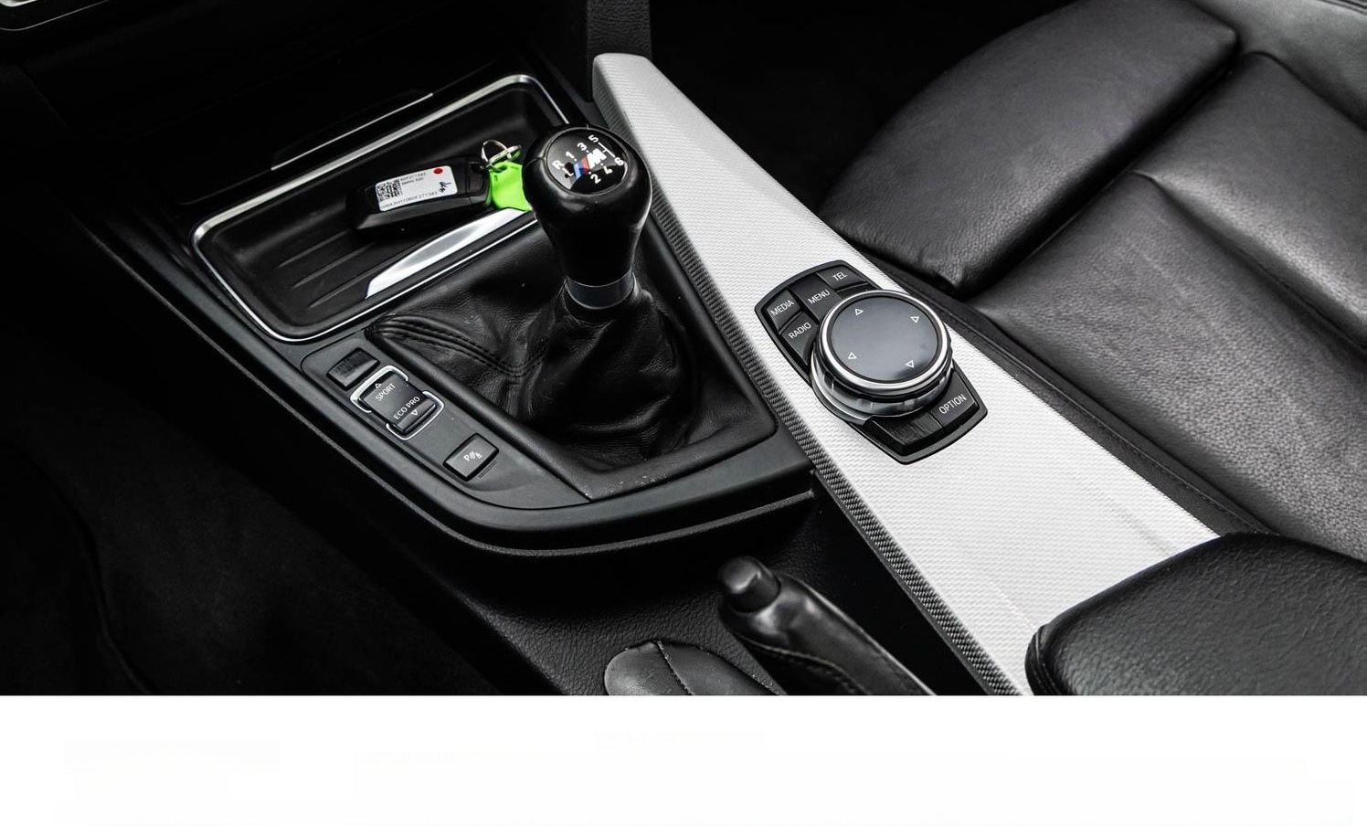 BMW 320i TOURING xDRIVE SHADOW/HuD/AHK/PANO/KAMERA foto 30