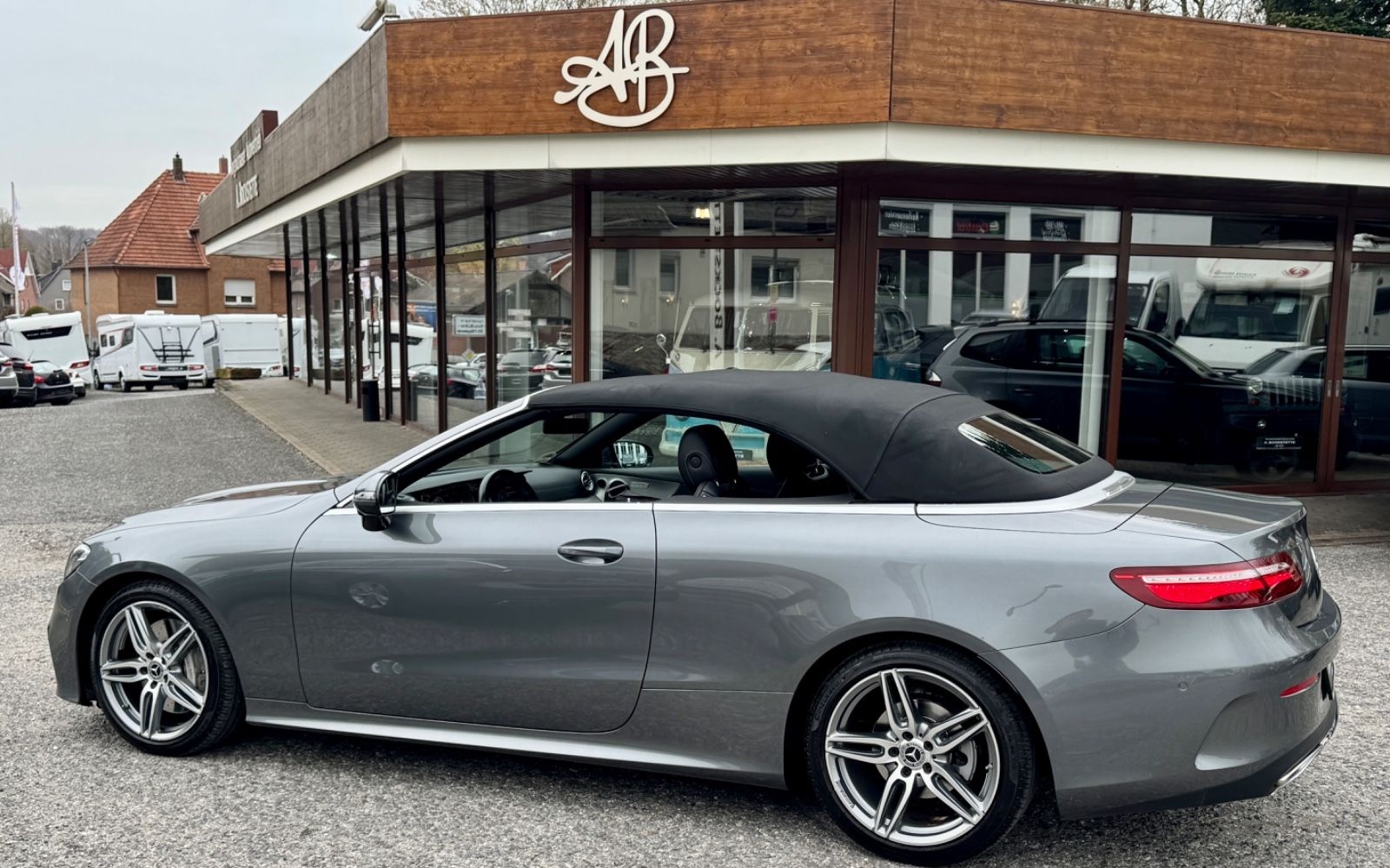 Mercedes-Benz E 300 Cabrio *AMG*MULTIBEAM*360°*GARANTIE foto 15