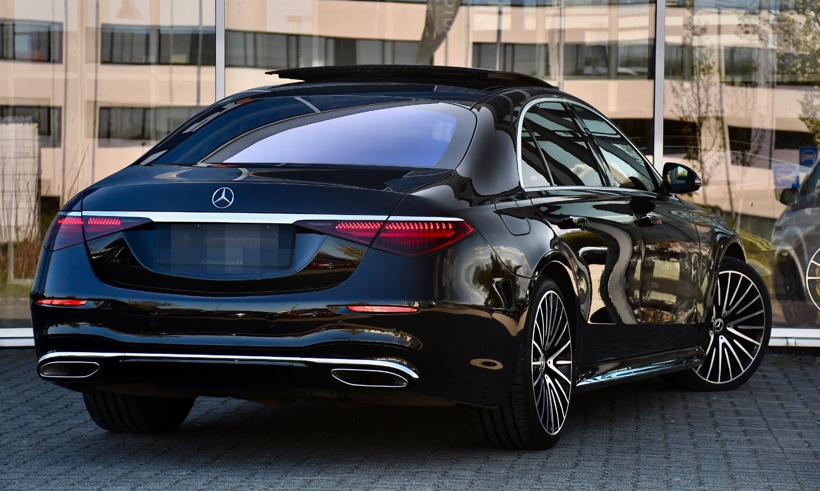Mercedes-Benz S500 4Matic L AMG Chauffeur TV Digital Pano HUD foto 4