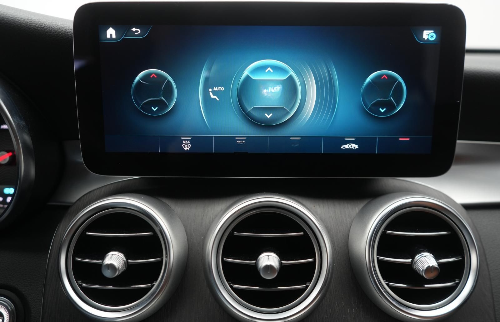 Mercedes-Benz GLC 300 e 4Matic 9G-Tronic AMG Leder/Temp/Kamera foto 17