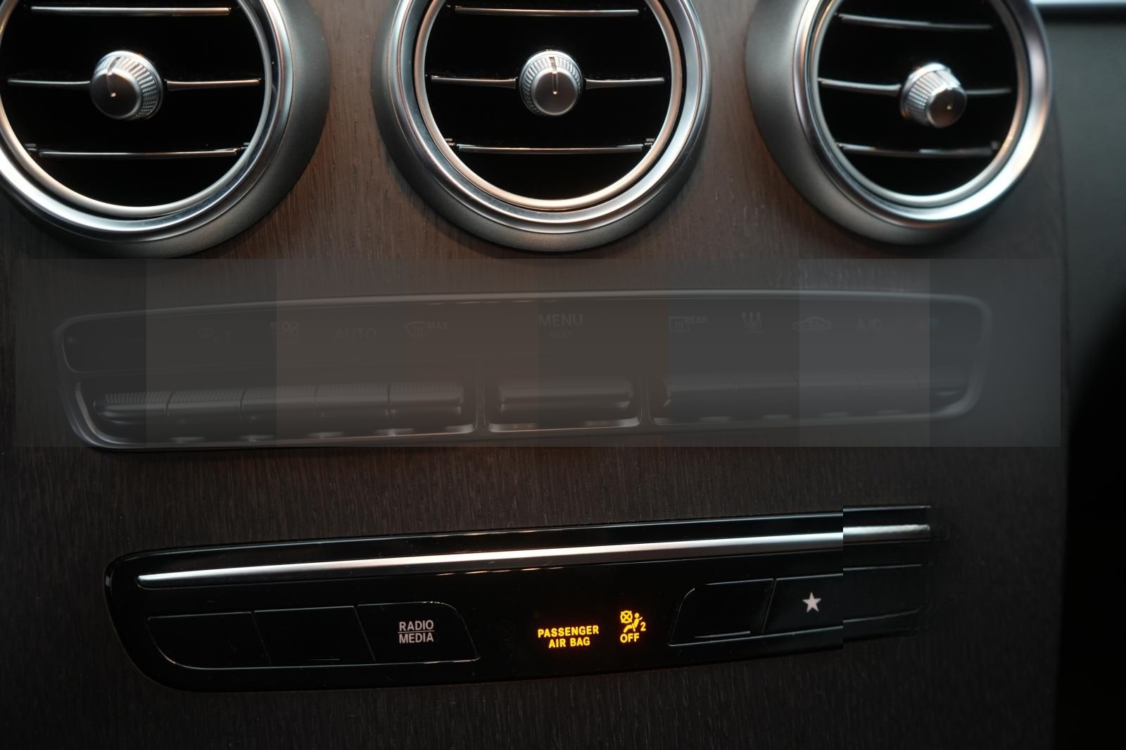 Mercedes-Benz GLC 300 e 4Matic 9G-Tronic AMG Leder/Temp/Kamera foto 18