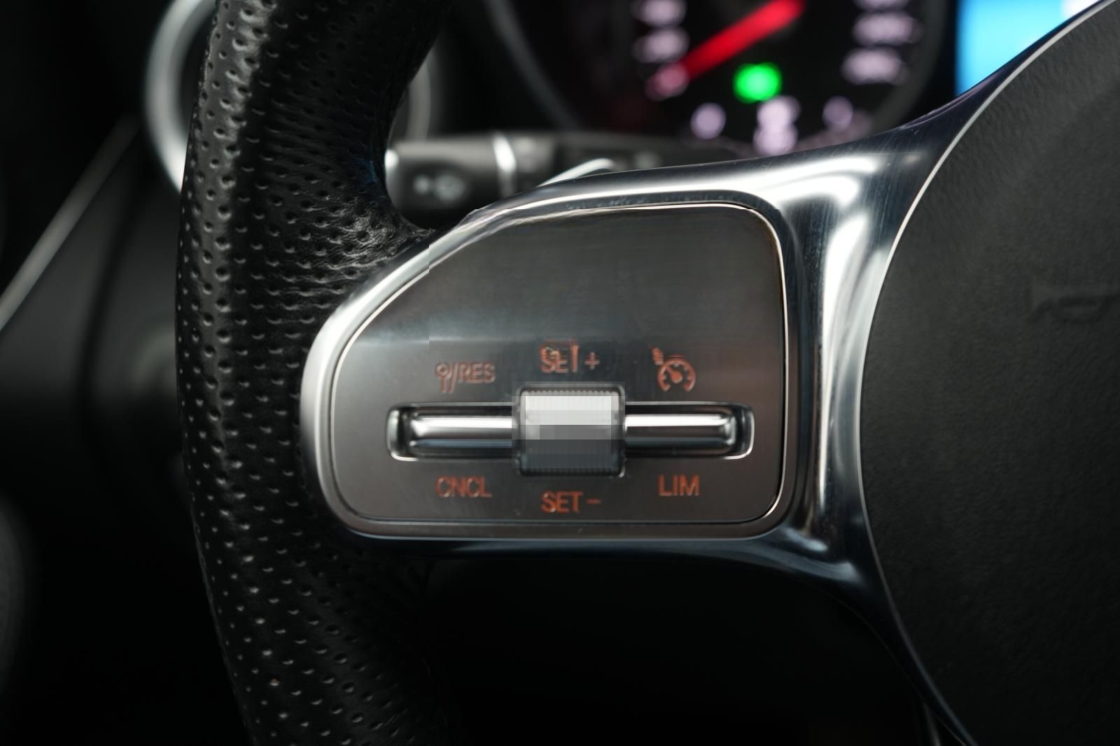 Mercedes-Benz GLC 300 e 4Matic 9G-Tronic AMG Leder/Temp/Kamera foto 22