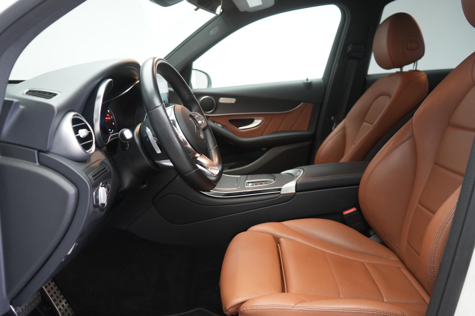 Mercedes-Benz GLC 300 e 4Matic 9G-Tronic AMG Leder/Temp/Kamera foto 9