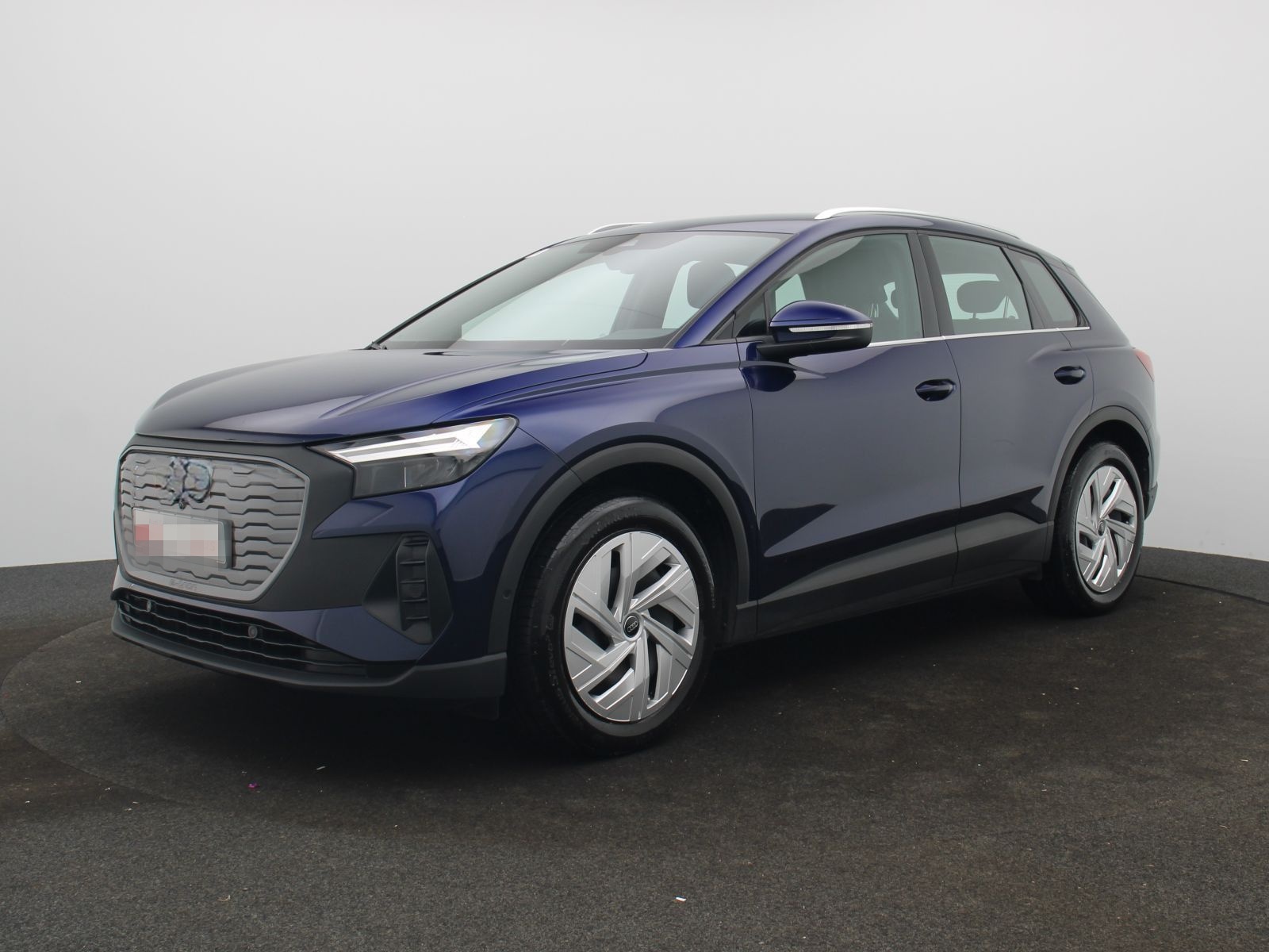 Audi Q4 35 e-tron / Standklima, ParkAssi, LED, RFK foto 2