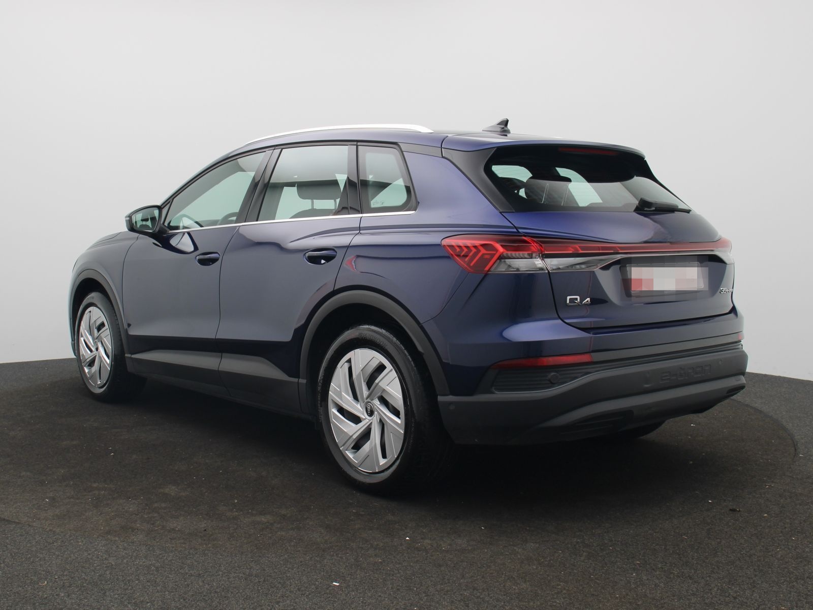 Audi Q4 35 e-tron / Standklima, ParkAssi, LED, RFK foto 5
