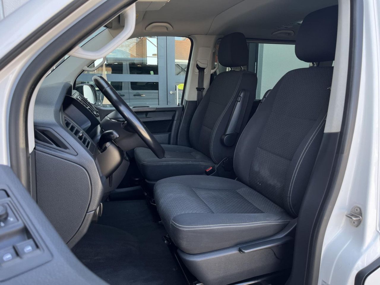 Volkswagen T6 Multivan 2,0 TDI DSG ACC AHK Kamera Navi foto 12