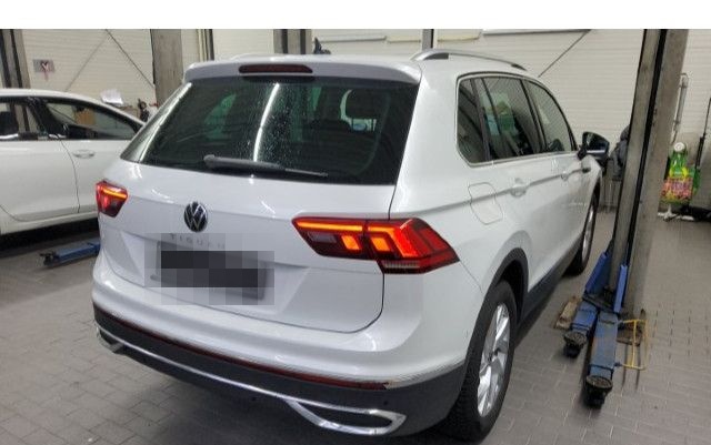 Volkswagen Tiguan 1.5 TSI DSG Elegance Navi ACC DAB+ LEDMat foto 2