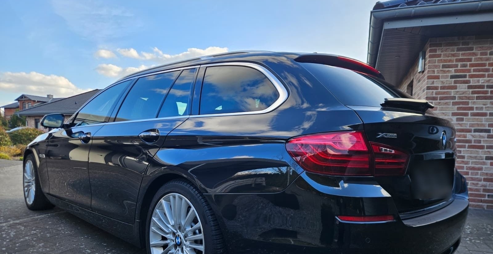 BMW 530D X Drive Touring Luxury Line Allwe... foto 3