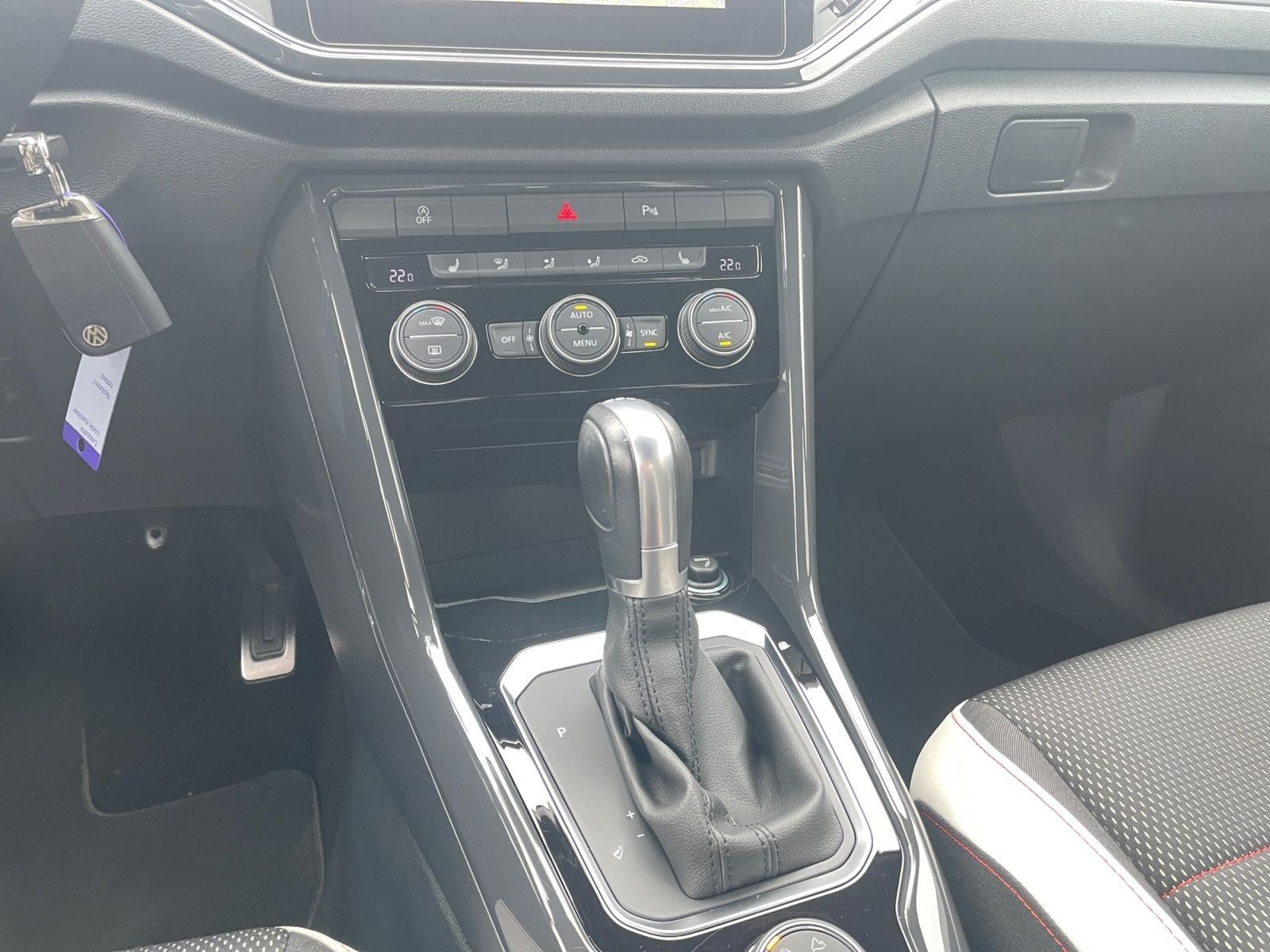 Volkswagen T-Roc 2.0 TSI DSG Sport 4Motion PDC Navi LED foto 11