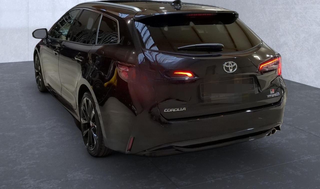 Toyota Corolla Touring Sports 2.0 Hybrid GR Sport Black foto 2
