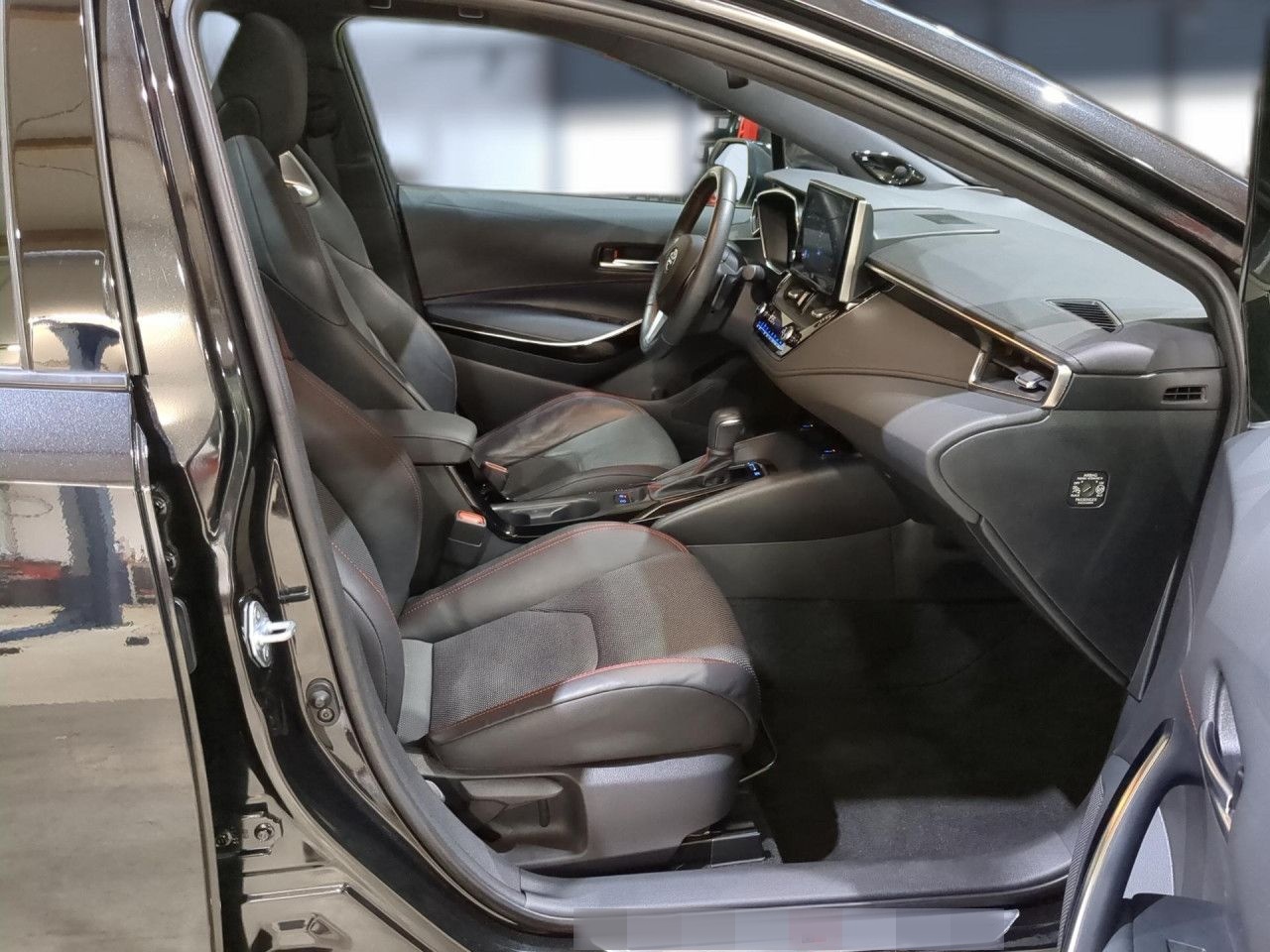 Toyota Corolla Touring Sports 2.0 Hybrid GR Sport Black foto 18