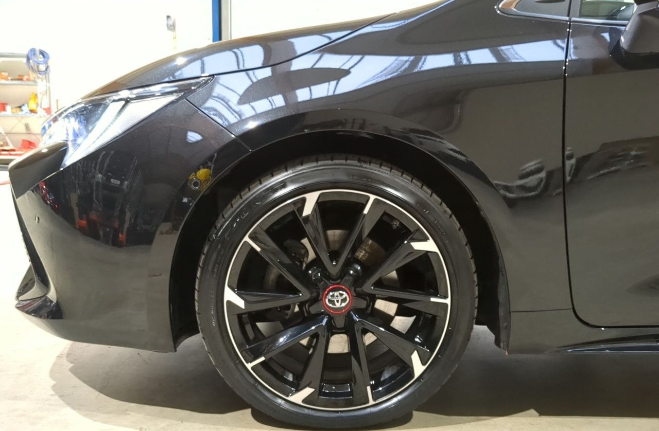 Toyota Corolla Touring Sports 2.0 Hybrid GR Sport Black foto 20