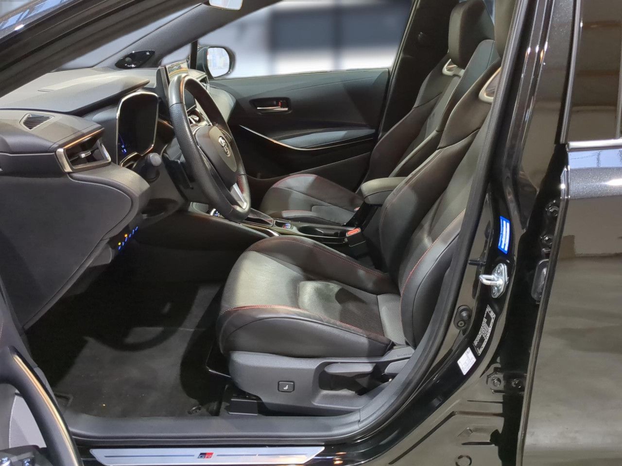 Toyota Corolla Touring Sports 2.0 Hybrid GR Sport Black foto 9