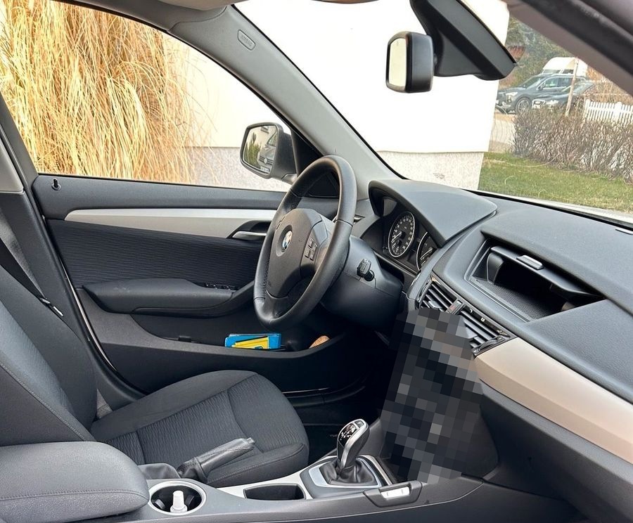 BMW X1 18d foto 5