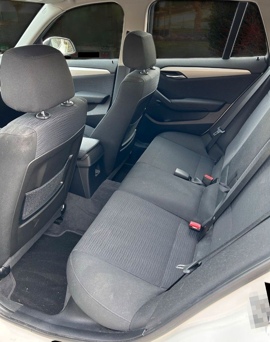 BMW X1 18d foto 9