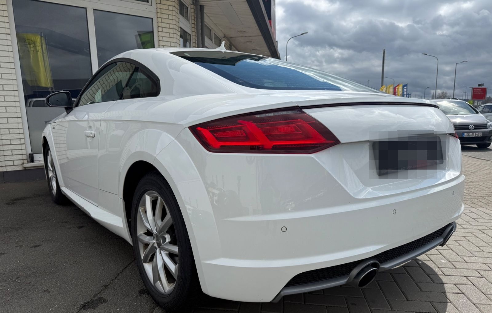 Audi TT Coupe 1.8 TFSINAVI KLIMA PDC SLINE foto 3