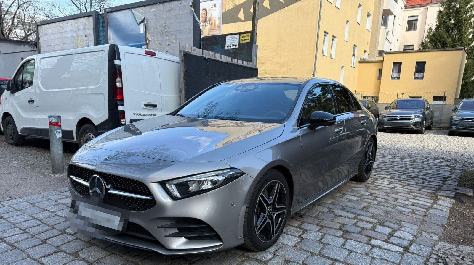 Mercedes-Benz A 180 AMG Line Limousine Automatik foto 2