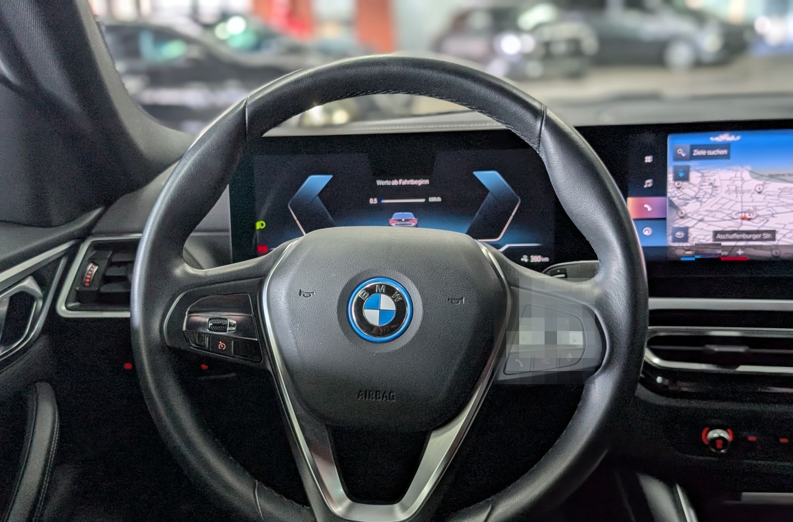 BMW i4 eDrive40 Gran Coupé AHK LED KAM LEDER SoH 95% foto 13