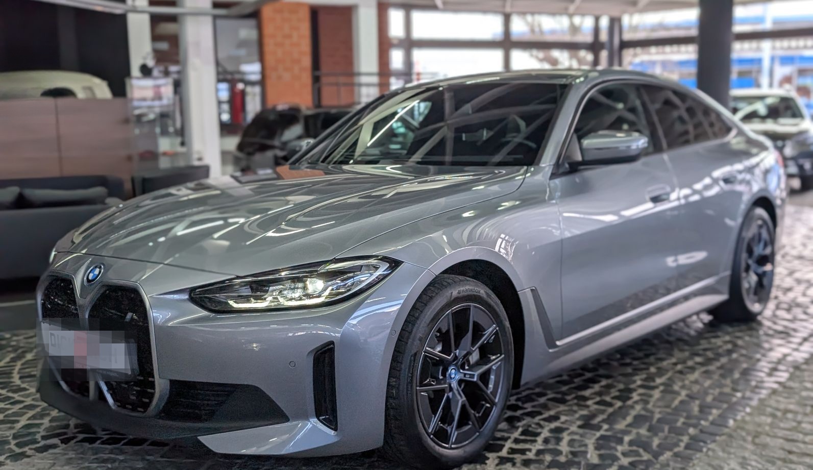 BMW i4 eDrive40 Gran Coupé AHK LED KAM LEDER SoH 95% foto 4