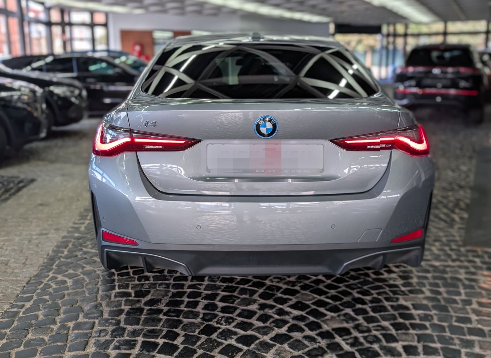 BMW i4 eDrive40 Gran Coupé AHK LED KAM LEDER SoH 95% foto 7