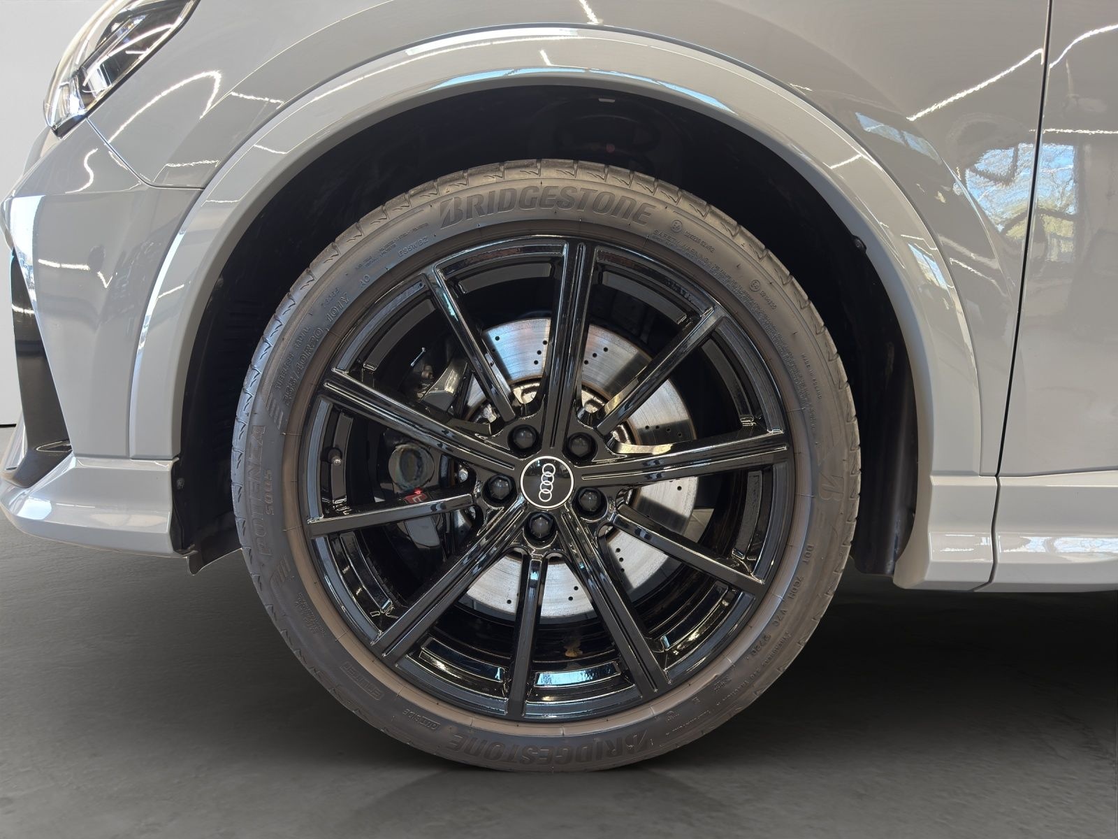 Audi RS Q3 2.5 TFSI quattro Black AHK Matrix RS-Sport foto 16
