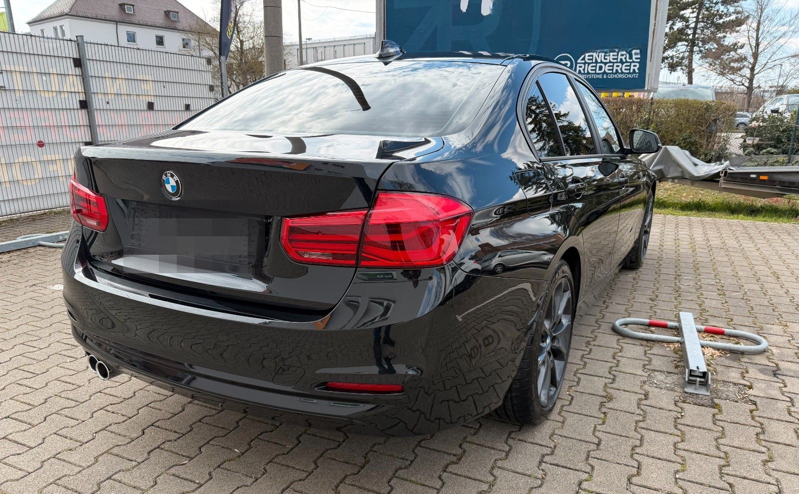 BMW 320 3 Limousine 320 d Advantage foto 13