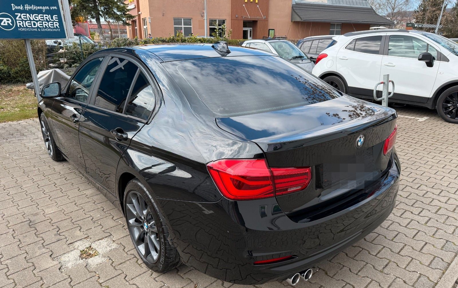 BMW 320 3 Limousine 320 d Advantage foto 14