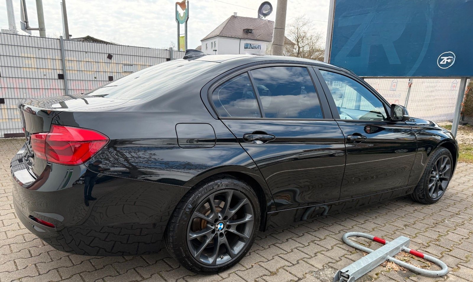 BMW 320 3 Limousine 320 d Advantage foto 17